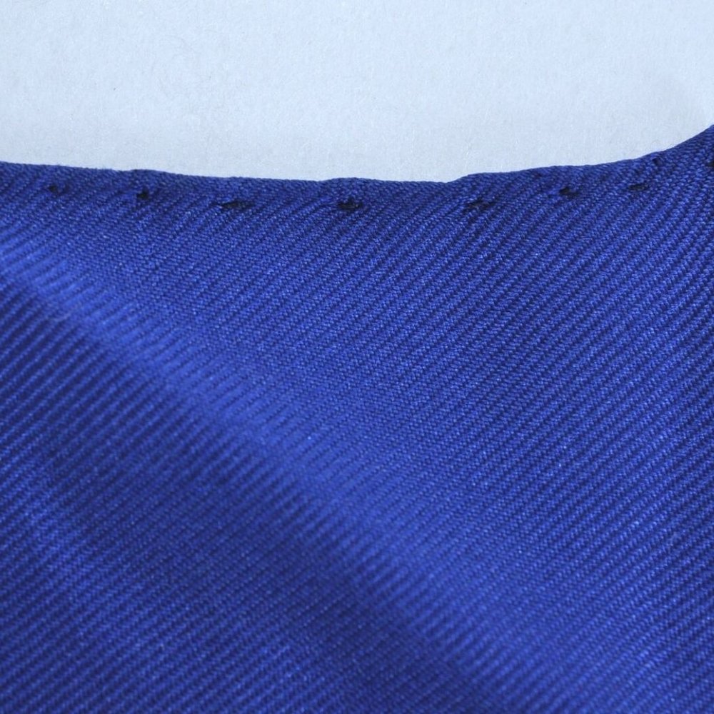 Authentic HERMES Carre 90 Scarf "LA PROMENADE DE LONGCHAMPS" Silk Blue - Picture 12 of 12